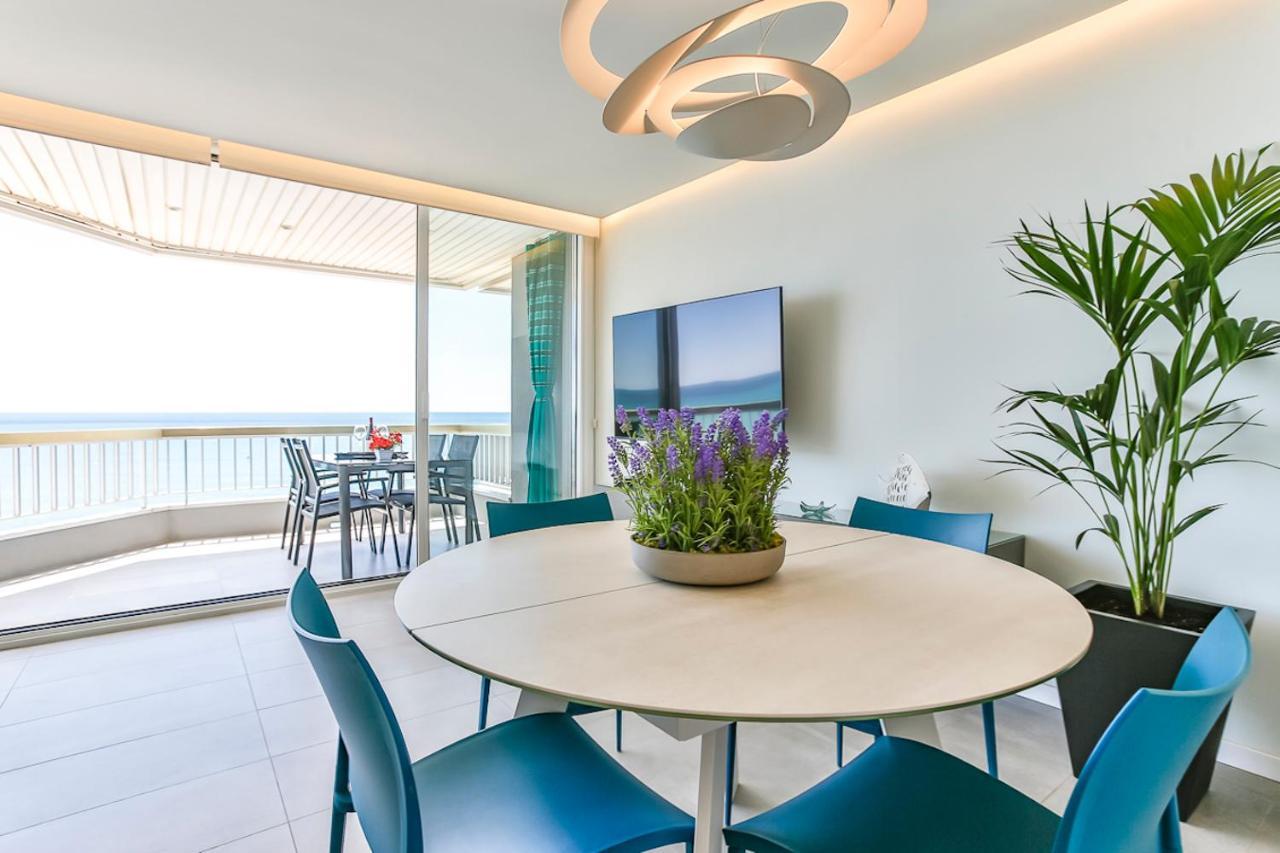 Magnifico Apartamento - Primera Linea De Mar Calafell Exteriör bild