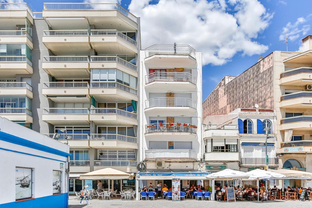 Magnifico Apartamento - Primera Linea De Mar Calafell Exteriör bild